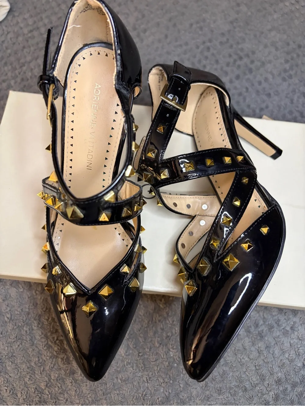 Adrienne Vittadini Black Patent Pointed-Toe Studded Strappy Heels size 6